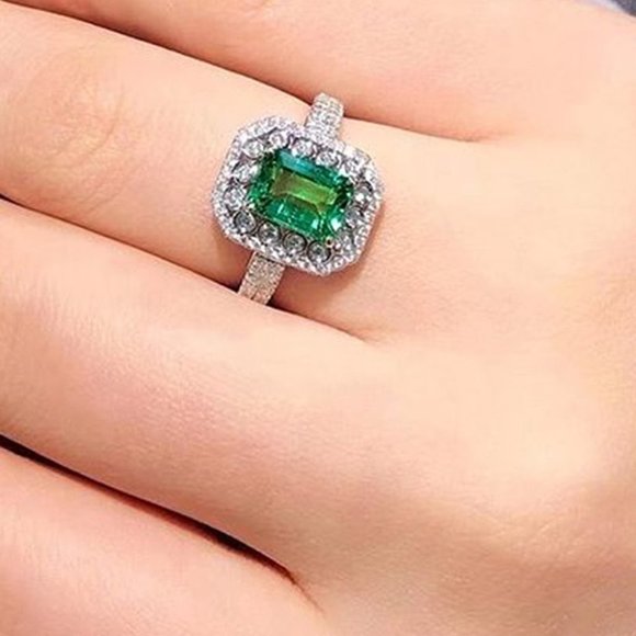🦋  Classy Green Emerald Cut Vintage CZ Wedding Ring, FB16FA1060 - Picture 3 of 4